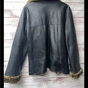 Learsi Reversible Faux Fur/Black Leather Jacket Medium Vintage Button Up